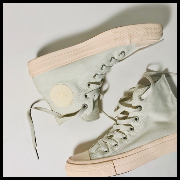 👉🏻SOLD!!!👈🏻 Super Slick Chuck Taylors! - Picture 3 of 8